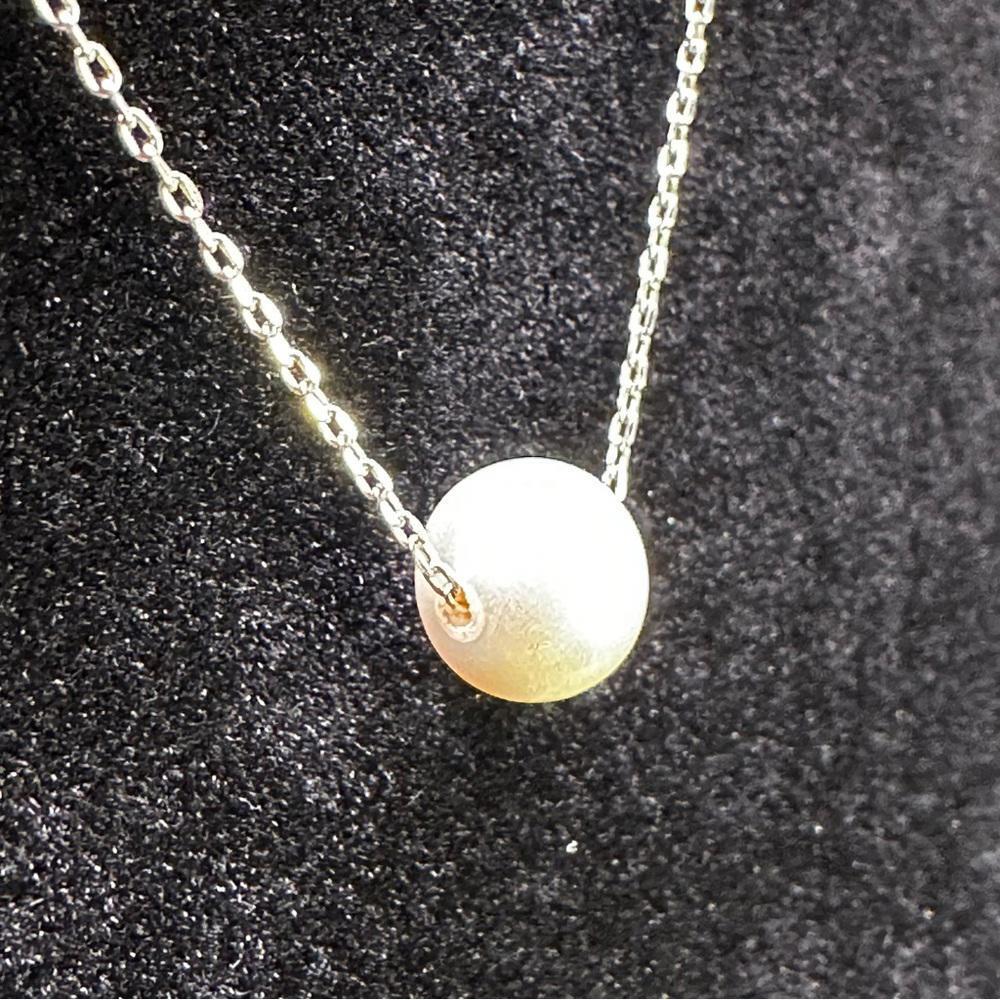 Cultured Freshwater Pearl Necklace - Picture 2 of 6